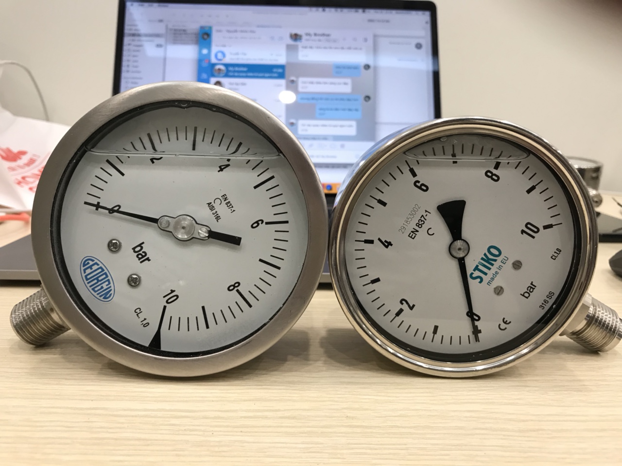 đồng hồ đo áp suất tiêu chuẩn cao châu âu g7