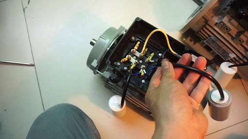 Cấu tạo công tơ điện 1 pha và cách đấu đồng hồ điện 1 pha